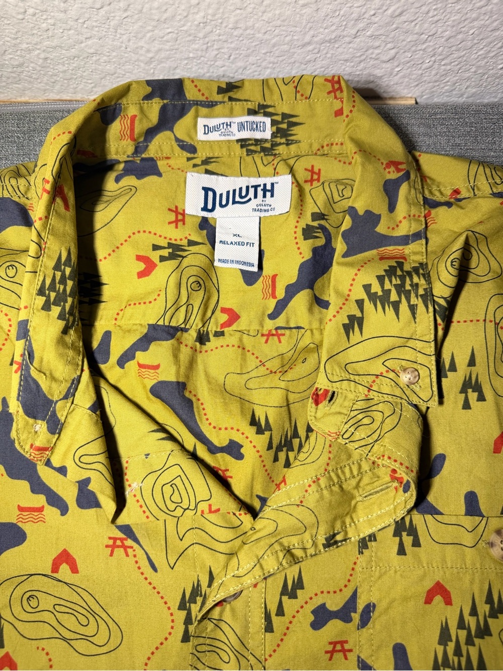 Duluth Trading Co Yellow Printed Casual Button-Down Shirt
